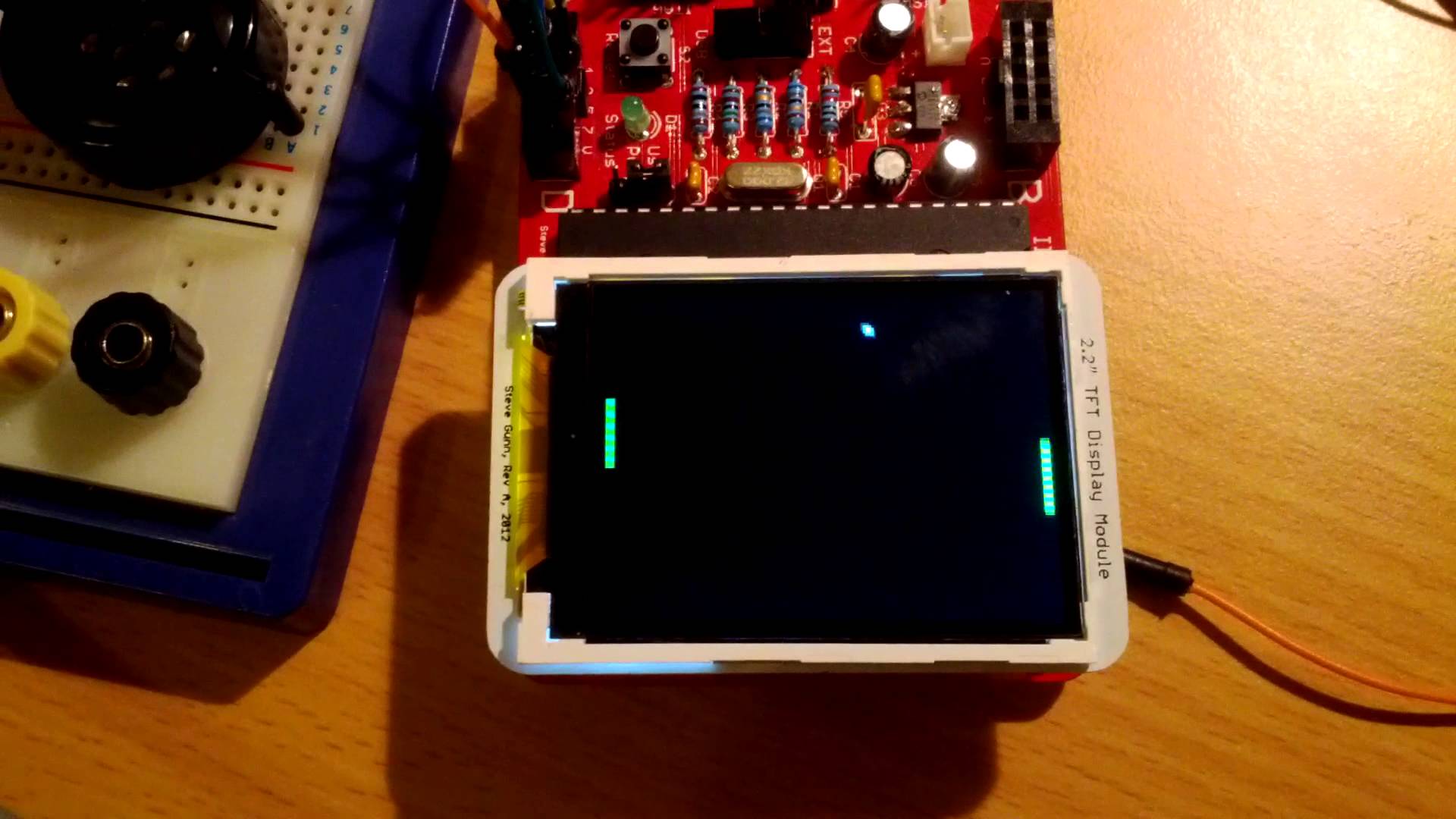 Picture of Pong running on AVR microcontroller